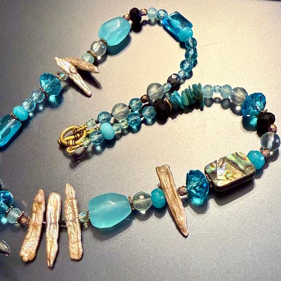 Artisan Abalone Shell & Blue Glass Beaded Pendant Necklace - Picture 7 of 8